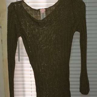 Green knitwear