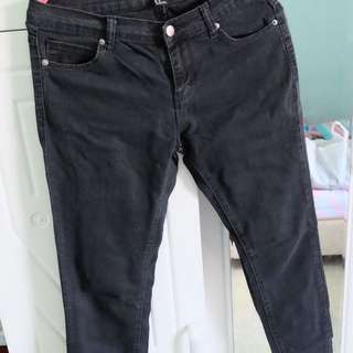 Forever 21 Skinny Jeans Size 26/27