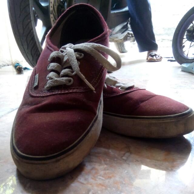 Sepatu Vans Merah Maroon Fesyen Pria Sepatu Di Carousell