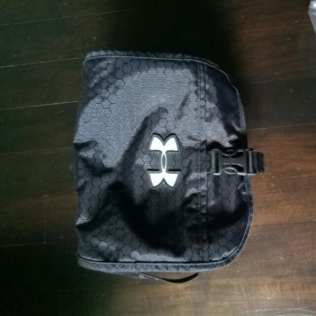 under armour toiletry bag