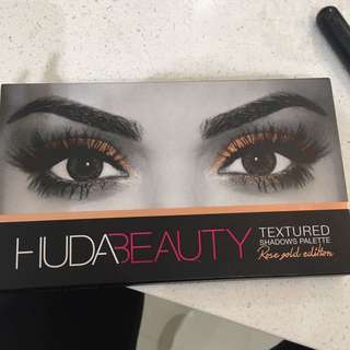 Huda beauty Ross Gold Palette