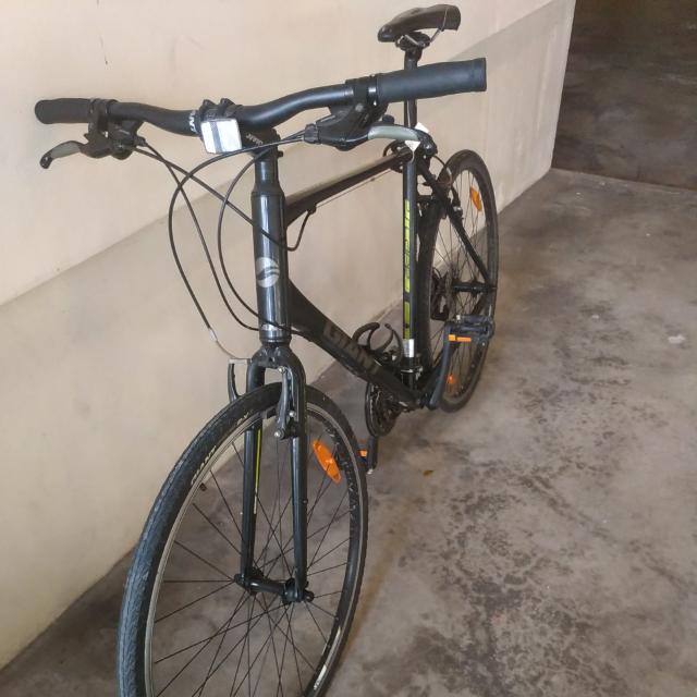 Giant Escape 2 Bike, Sports Equipment, Bicycles & Parts, Bicycles on