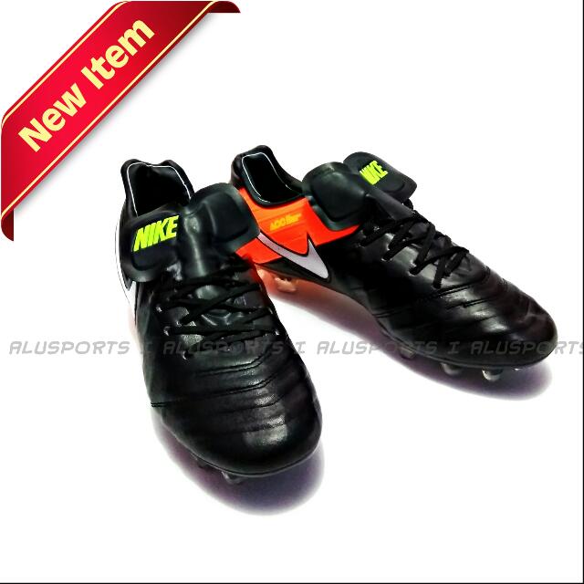 Nike Tiempo Legend Vi Black Orange Fg Olah Raga Perlengkapan Olahraga Lainnya Di Carousell Tiempo legend 7 elite fg 'white blue hero'. carousell