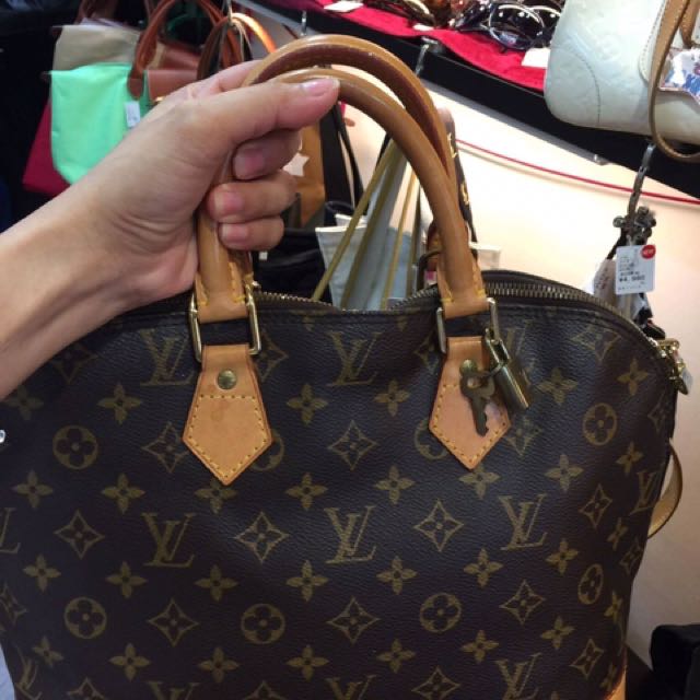 Secondhand Authentic LOUIS VUITTON From Japan!., Luxury, Bags