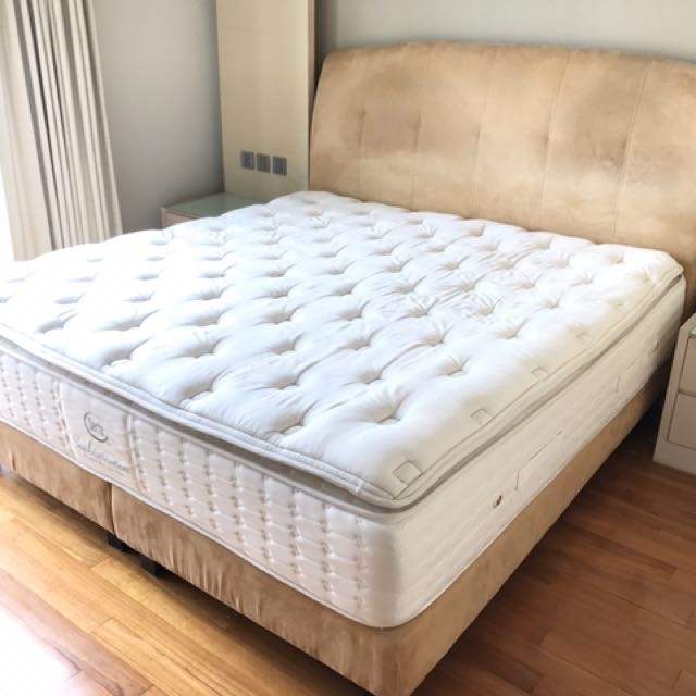 Serta king size sale bed
