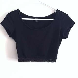 Black Crop top w Lace trim