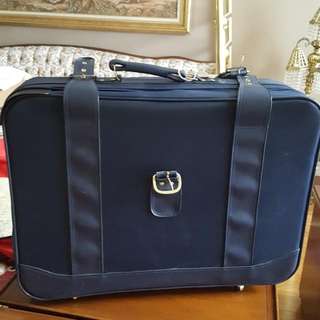 Luggage REDUCED To 40.00 Set