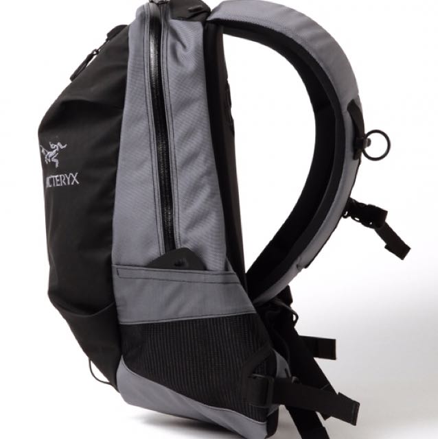 ARC'TERYX x BEAMS / 別注版ARRO 16 (日本代購), 男裝, 袋, 背包