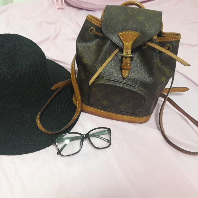 Louis Vuitton lv Backpack, Luxury, Bags & Wallets on Carousell