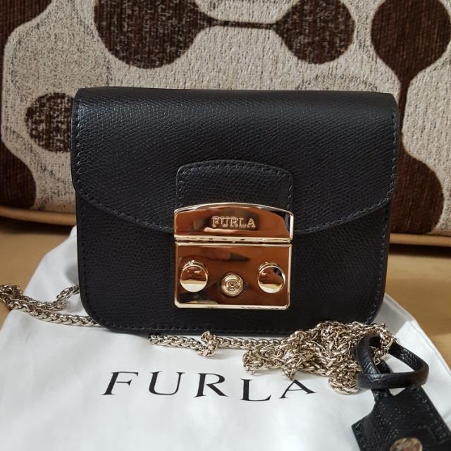 Furla Metropolis Authentic 100 Barang Mewah Tas Dompet di Carousell