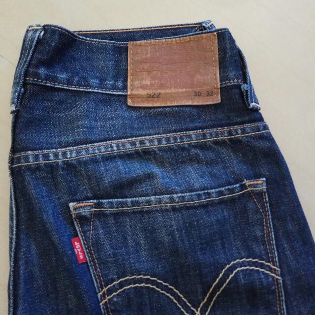 Levi's 522 Slim Straight Jeans. Size 30, Men's Fashion, Bottoms, Jeans on  Carousell