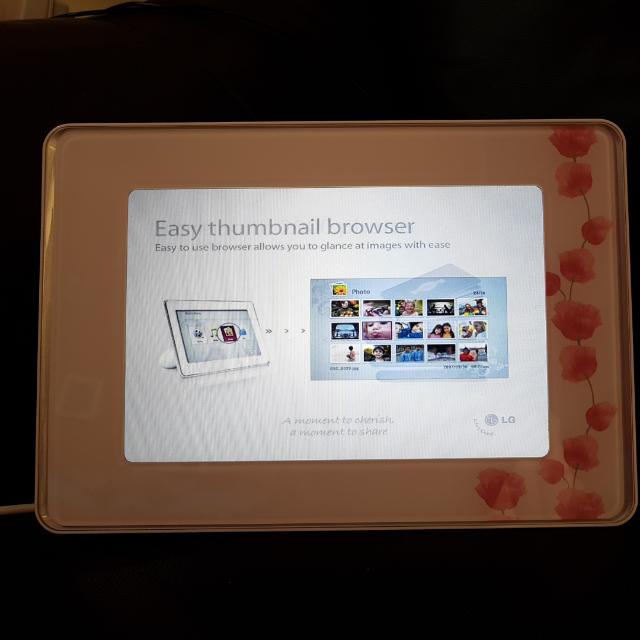 LG 8" Digital Photo Frame PF391P, Furniture & Home Living, Home Decor