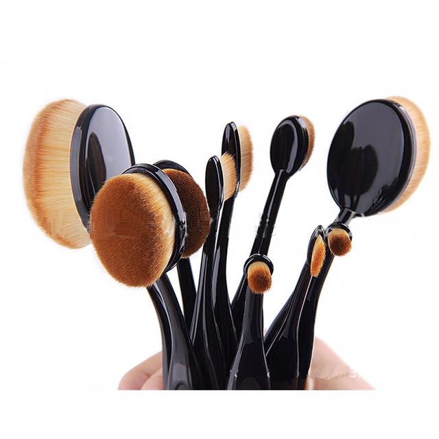 Makeup Brush (Category: Makeup) located in Kota Kinabalu. Submitted by makeupgeekunicorn (Listing ID 109345450, Image 2). Description: Check out 10x Tooth brush toothbrush Shaped Makeup Foundation Cream oval for RM 37.00 including postage to Sm&Ss.