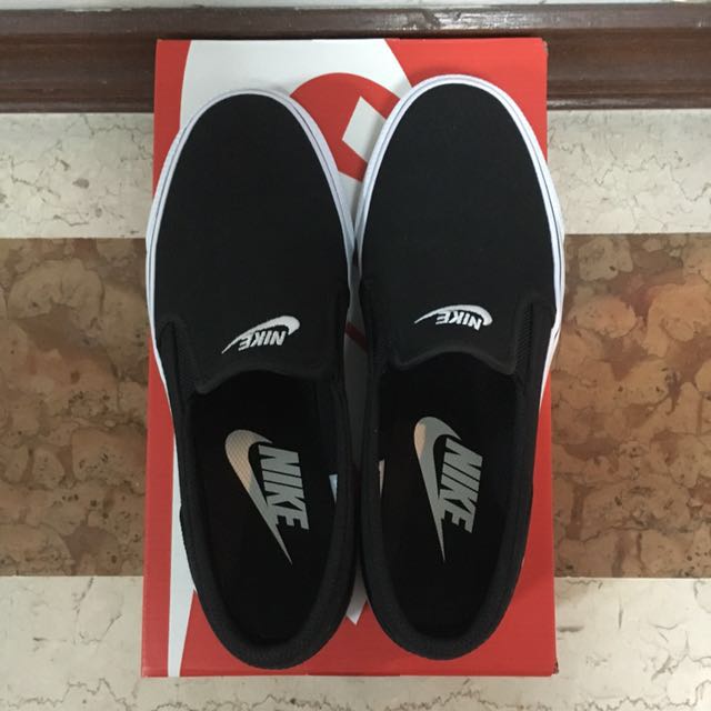 Nike toki slip canvas store