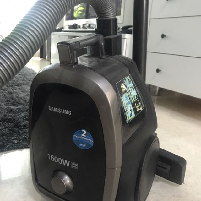 Samsung Vacuum Cleaner 1600W twin chamber, TV & Home Appliances, Vacuum ...