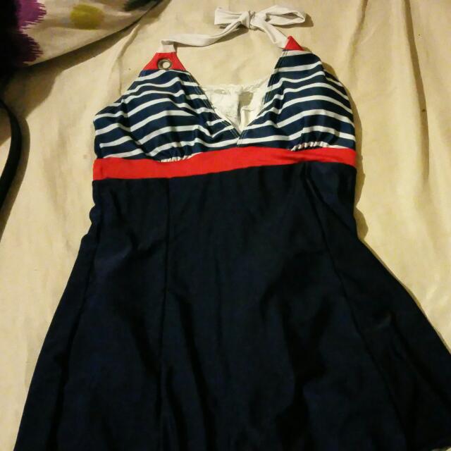 swimming togs