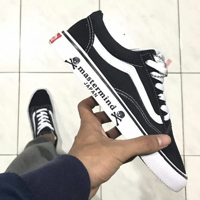 vans old skool x mastermind