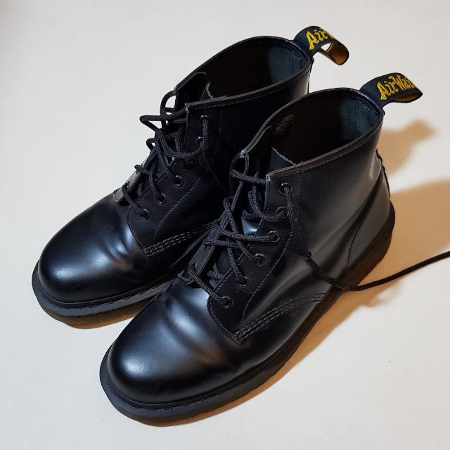 Dr. Martens 101 Smooth 6-eye (US 10), Men's Fashion, Footwear, Boots on ...