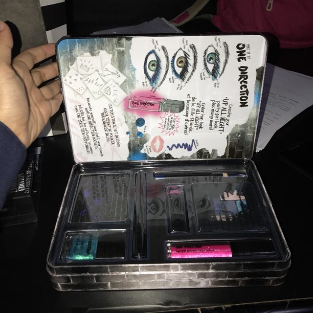 Make Up Set Limitwd Edition One Direction Health Beauty Makeup