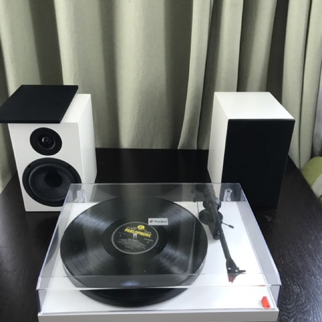 pro ject debut carbon speakers