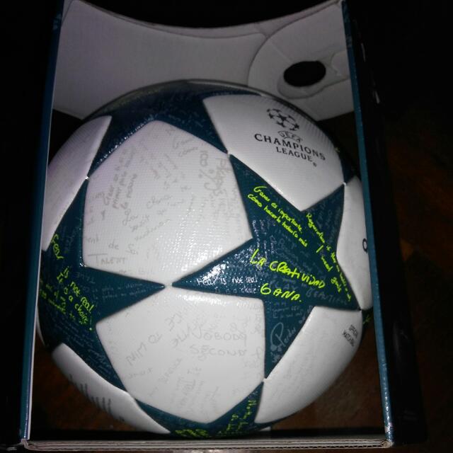 Adidas finale official match ball