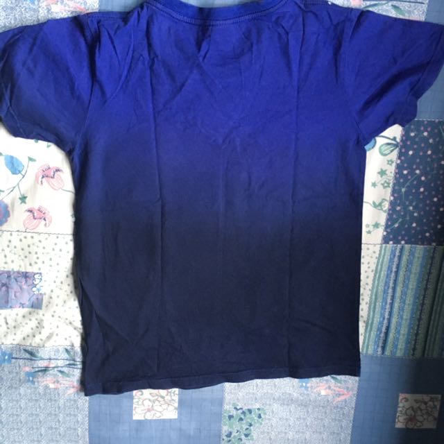 Gradient Tshirt (Category: Tshirts & Polo Shirts) located in Singapore. Submitted by pharaoh (Listing ID 109802239, Image 2). Description: .