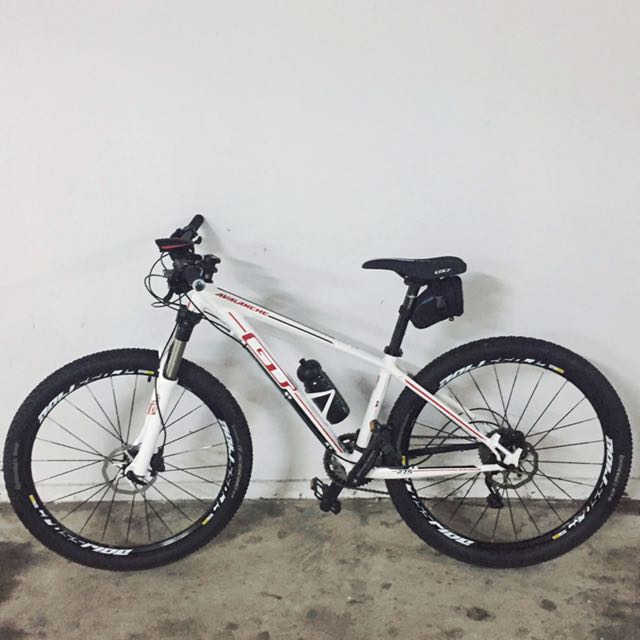 gt avalanche elite 2015