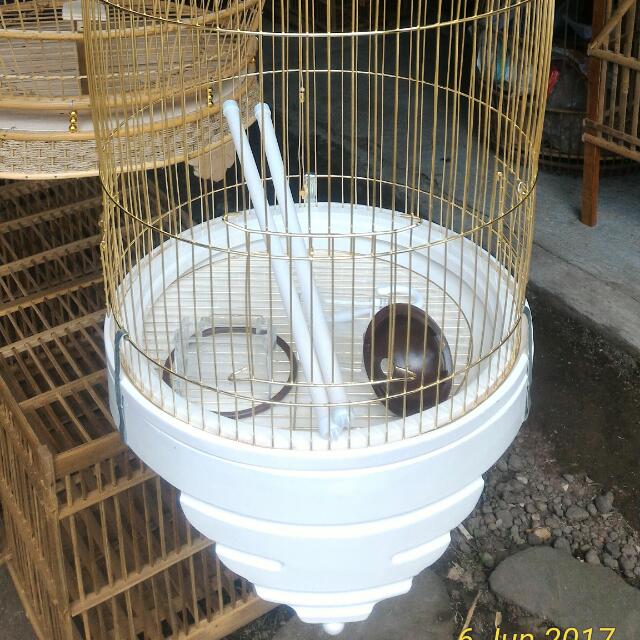 Sangkar Lovebird Pet Supplies Accessories On Carousell