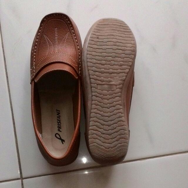Sepatu Pantofel Cewek Warna Coklat Muda Ukuran Kaki 37 Kondisi Sepatunya Sangat Baik Pin Bbm 5ca71903 Nomor Wa 081353378000 Fesyen Wanita Sepatu Di Carousell