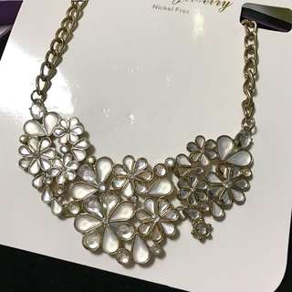 (Kategori: ) berada di . Dikirim oleh felicitysatelier (ID iklan 110010915, Gambar 1). Deskripsi: .