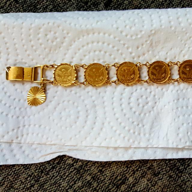 916 Gold Coins Bracelet Women S Fashion Jewelry Organisers Bracelets On Carousell 916 Gold Coins Bracelet Women S Fashion Jewelry Organisers Bracelets On Carousell