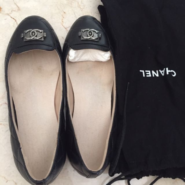 Chanel shop boy shoes