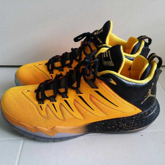 Bruce sales lee jordans