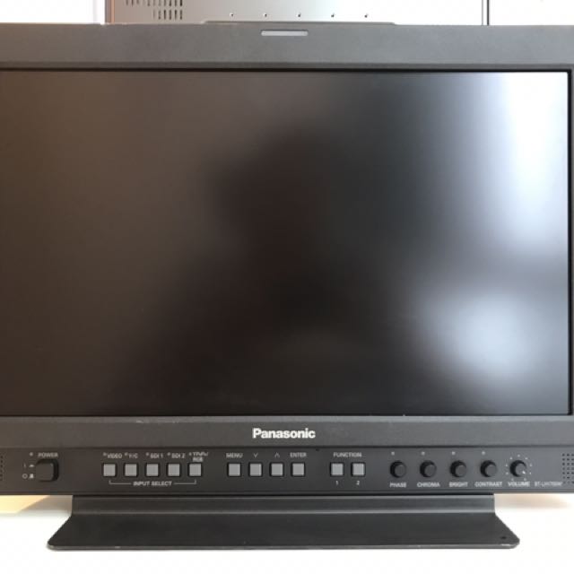 Panasonic 17\