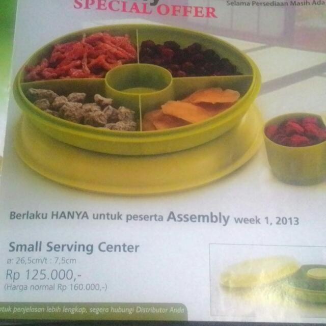 Tupperware Small Serving Center Kitchen Appliances On Carousell