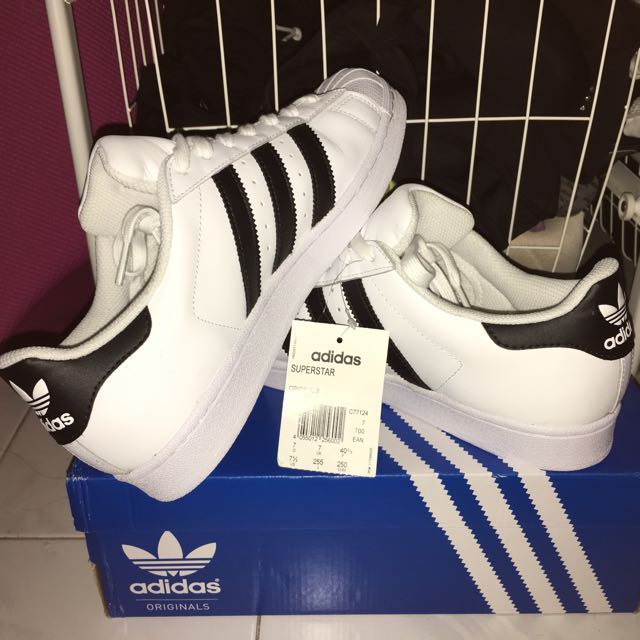 superstar adidas trainers