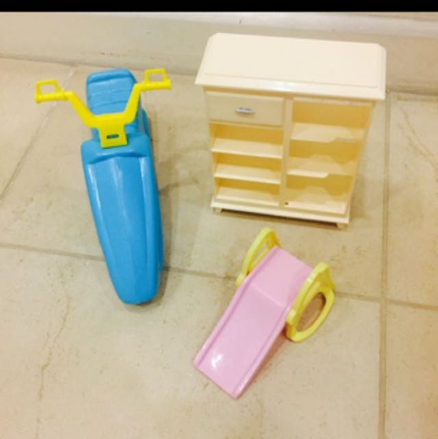 Barbie's water jet, and Kelly's slide, Hobbies & Toys, Toys