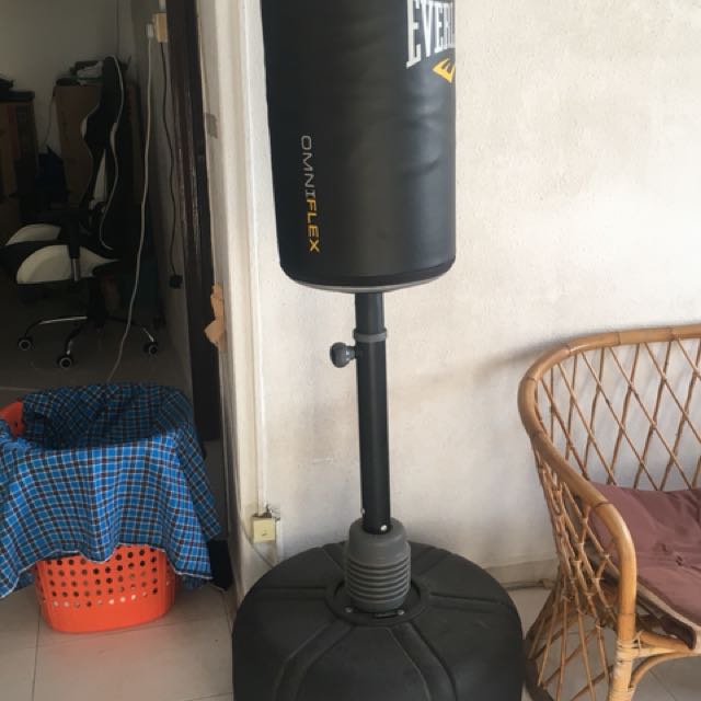 Everlast Omniflex free Standing Heavy Bag with Everlast Boxing