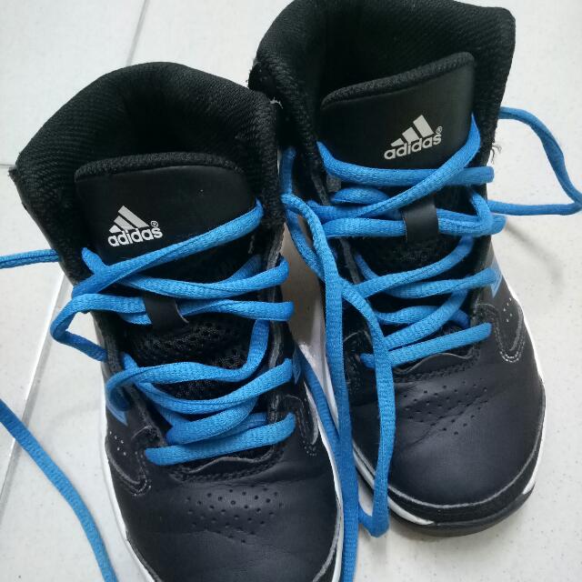 kasut adidas yeezy