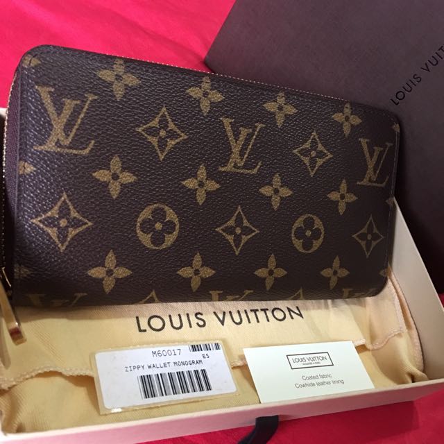 LV zippy wallet monogram M60017, Luxury, Bags & Wallets on Carousell