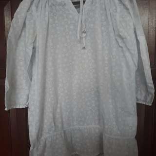 Blouse Putih