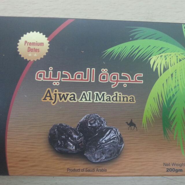 Dates （分類：飲料）位於 Hong Kong。 由 dubaic28 提交（商品編號 96986913，圖片 3）。簡介： Dates AJWA HK $300/KG from Madina Manawra 500 gms and 1kg packing WhatsApp/call (852) 5188 0002。