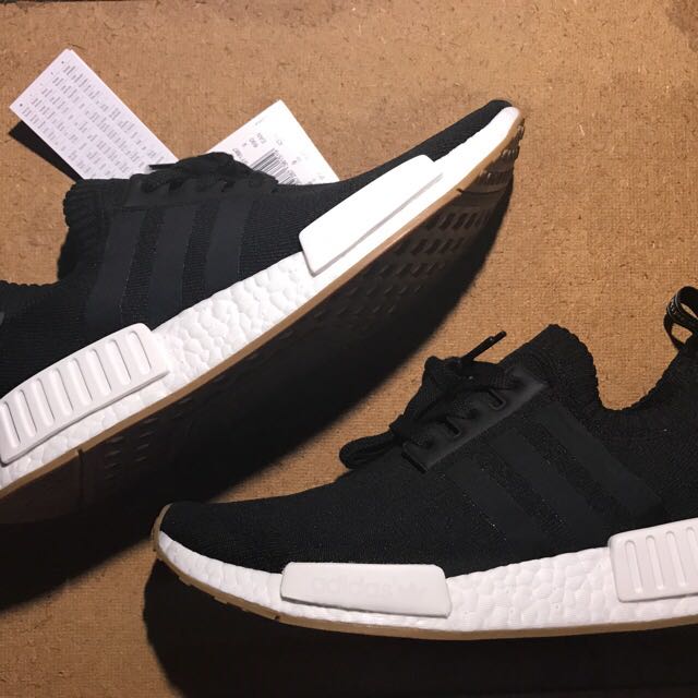 nmd r1 black gum sole