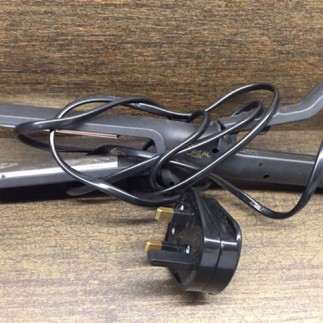 Loreal Hair Straightener Flat Iron On Carousell
