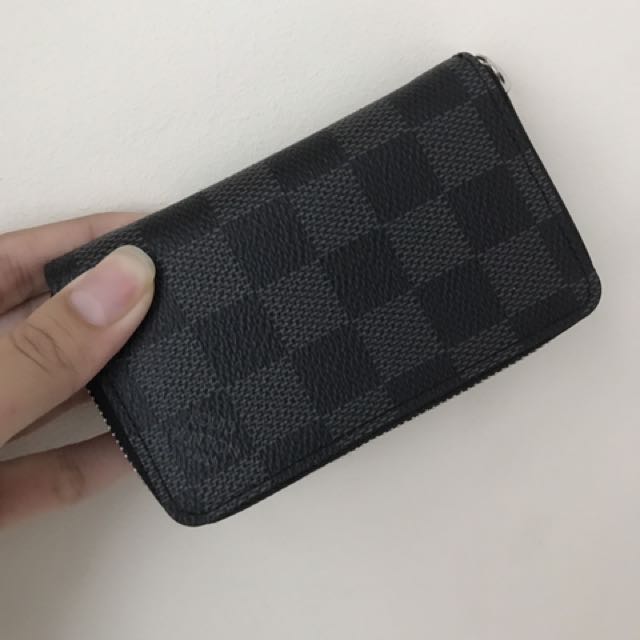 Louis Vuitton Men's Zippy Coin Purse Vertical (Authentic)