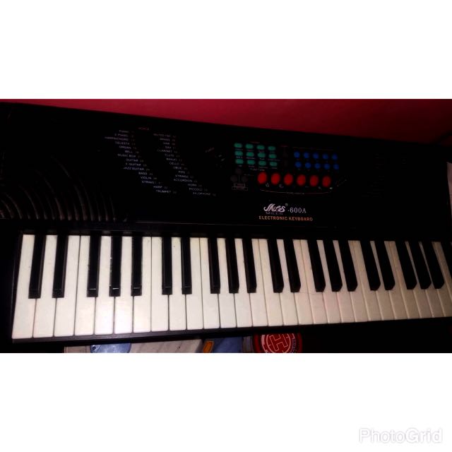 Miles 600a store electronic keyboard price