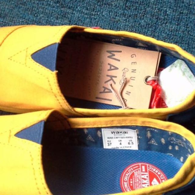 Sepatu Wakai Kuning Fesyen Wanita Sepatu Di Carousell