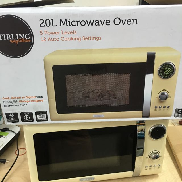 Stirling 20L vintage look microwave oven in beige, TV & Home