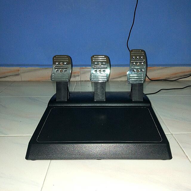 Thrustmaster T300 Ferrari Intergral Racing Wheel)(Alcantara Edition) W