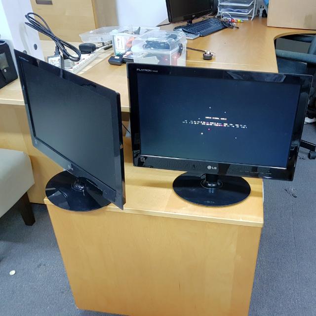 2 Units LG Flatron E2040T TV Monitor Screen, Computers & Tech, Parts